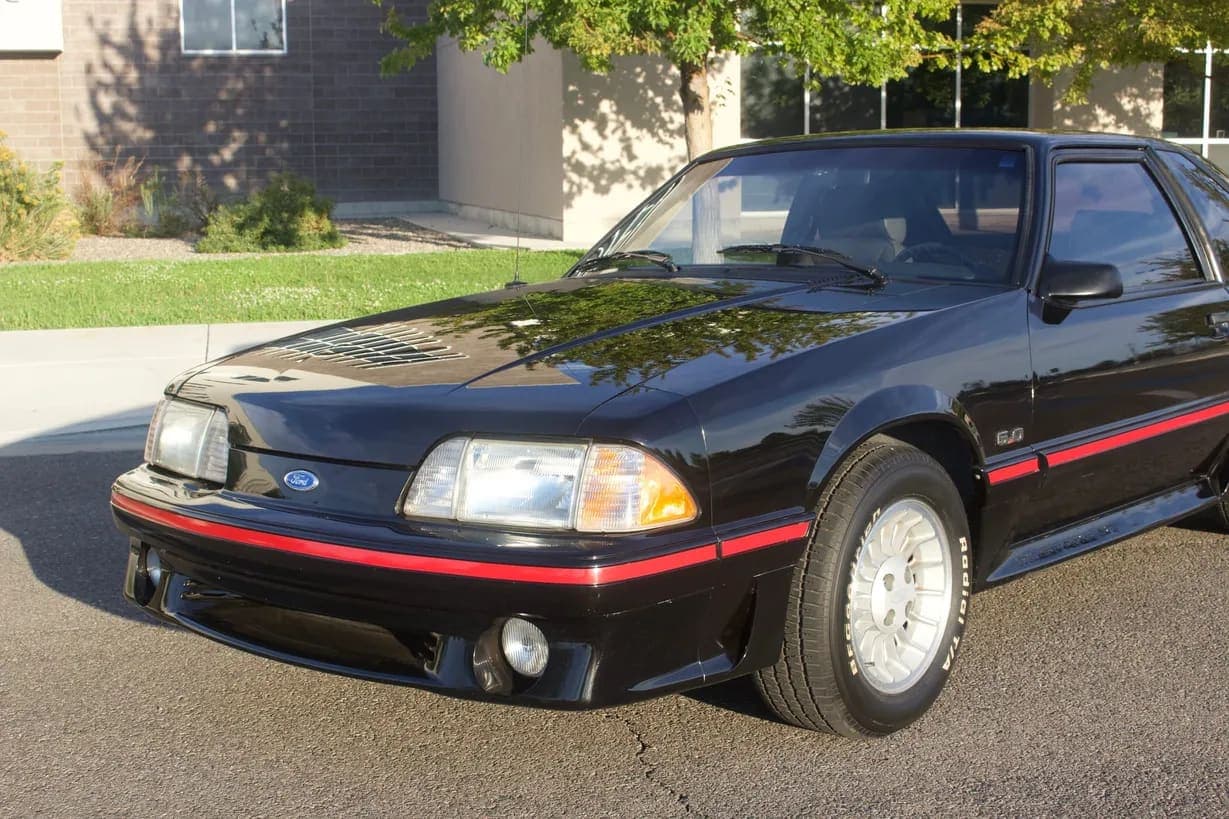 1989 Ford Mustang GT 5.0 Hatchback, view