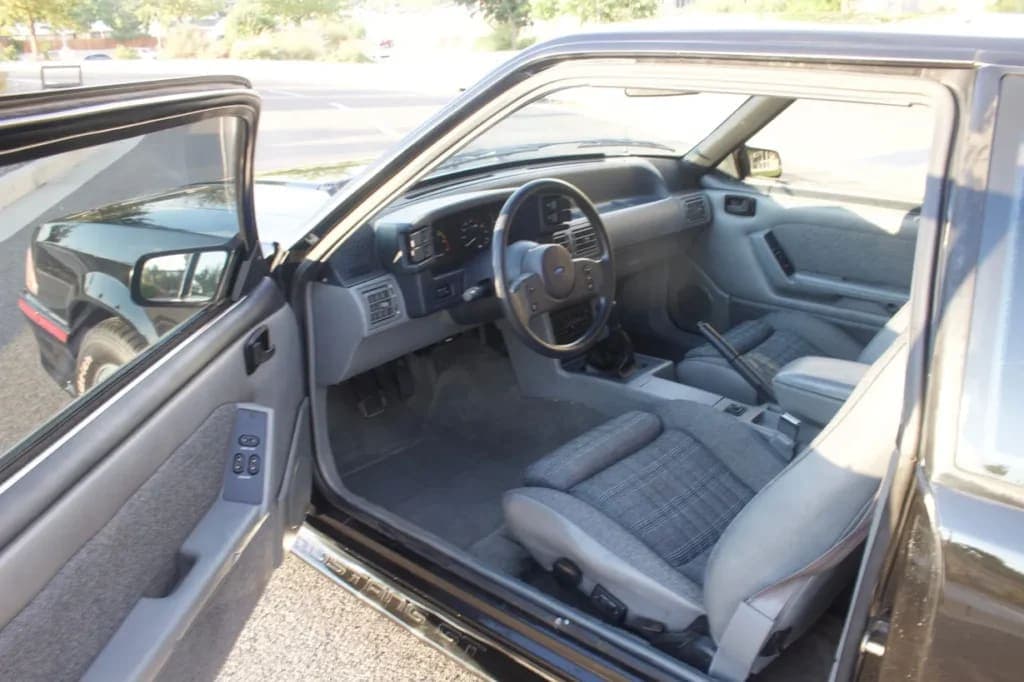 1989 Ford Mustang GT 5.0 Hatchback, view