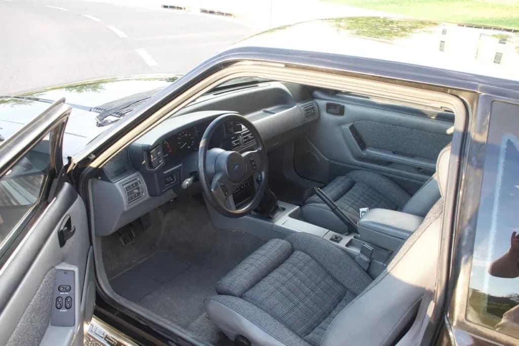 1989 Ford Mustang GT 5.0 Hatchback, view