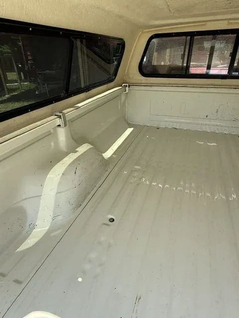 1991 Ford F-150 XLT Lariat, view