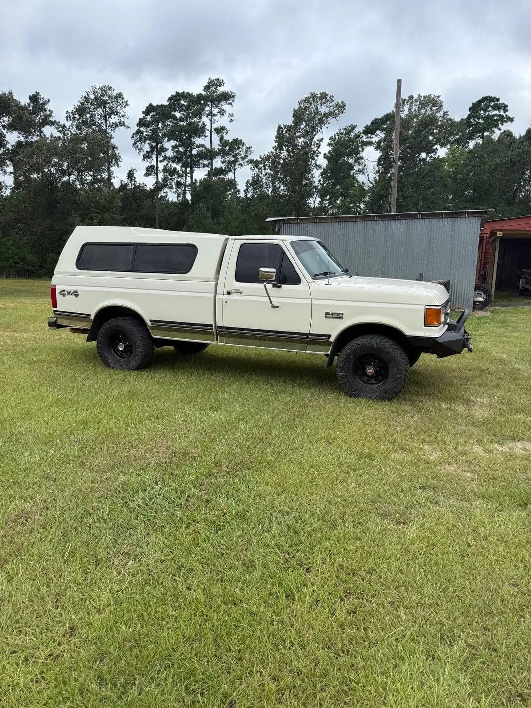 1991 Ford F-150 XLT Lariat, view