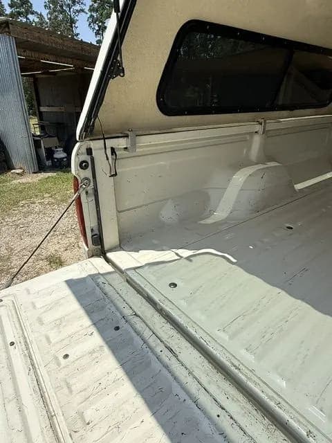 1991 Ford F-150 XLT Lariat, view