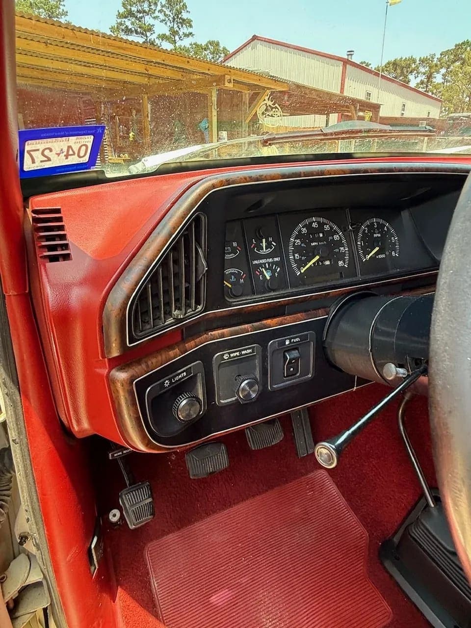 1991 Ford F-150 XLT Lariat, view