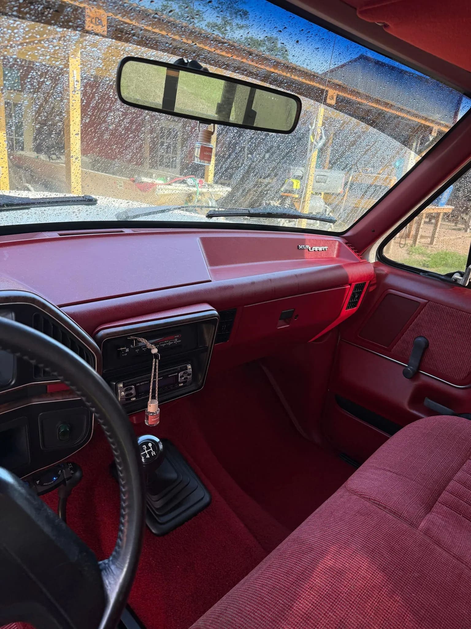1991 Ford F-150 XLT Lariat, view