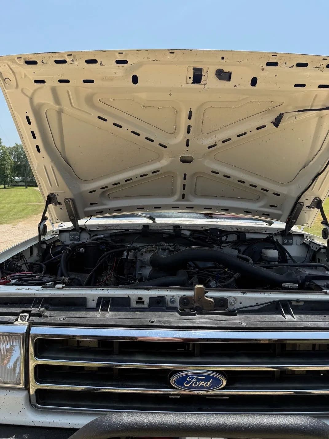 1991 Ford F-150 XLT Lariat, view