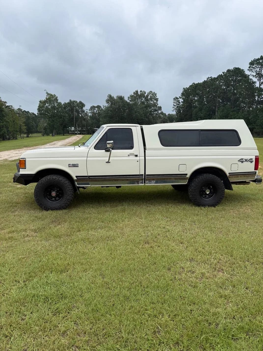 1991 Ford F-150 XLT Lariat, view