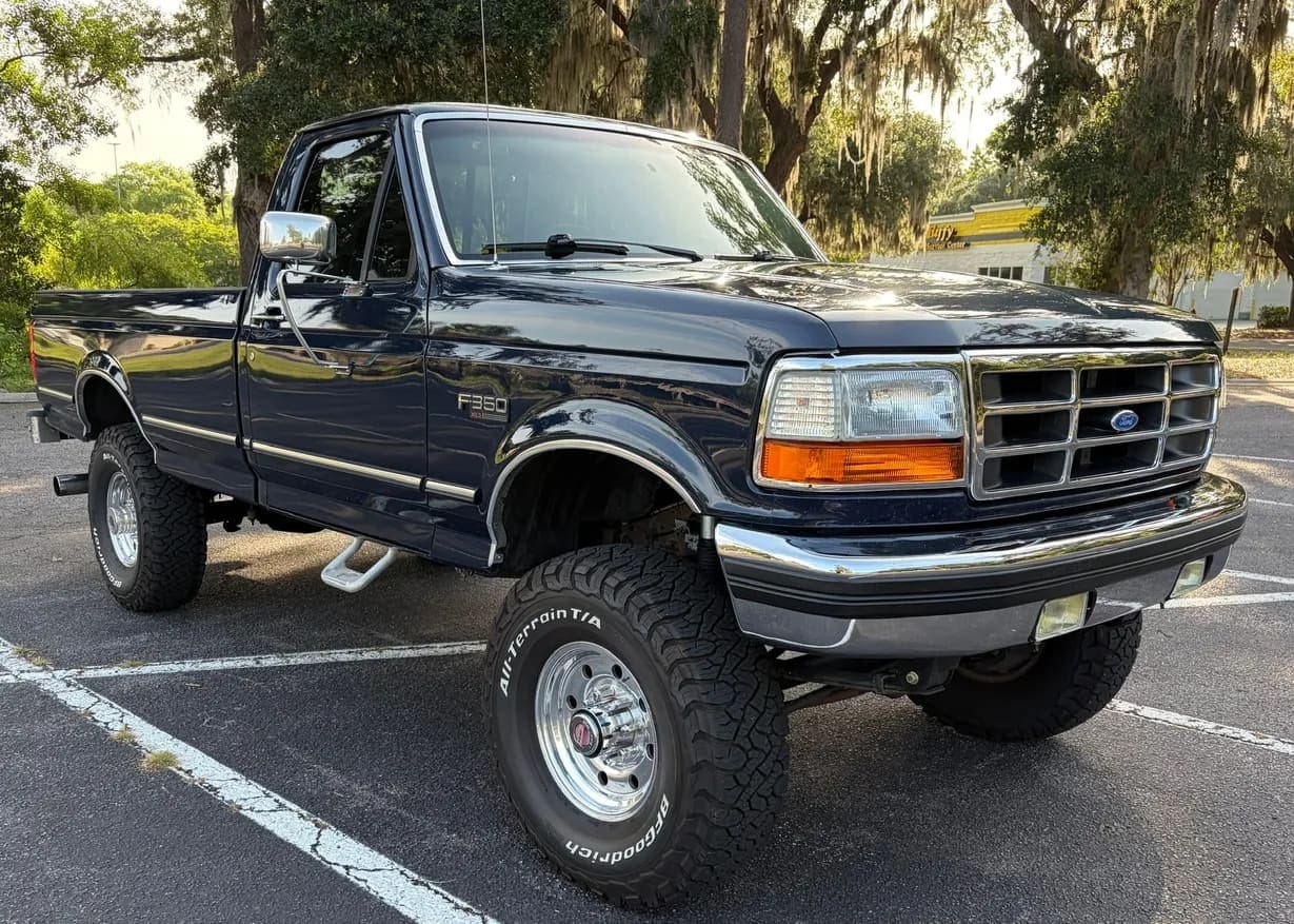 1993 Ford F-350 XLT, view