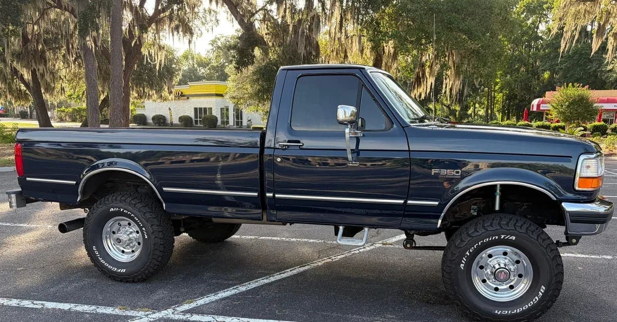 1993 Ford F-350 XLT, view