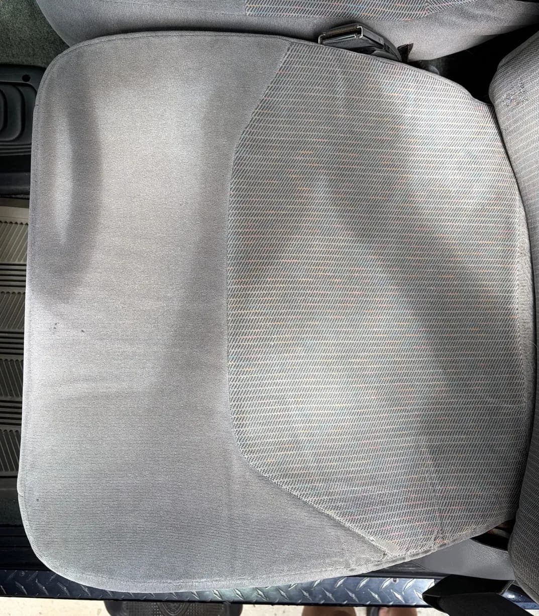 1993 Ford F-350 XLT, view