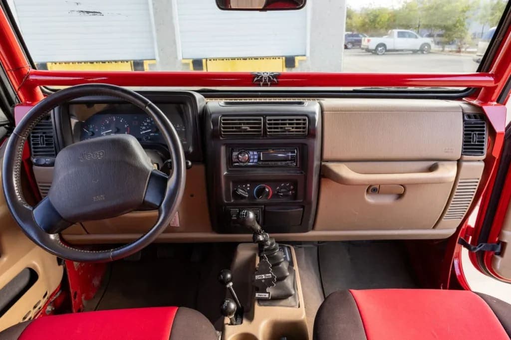 2000 Jeep Wrangler Sport 4.0, view