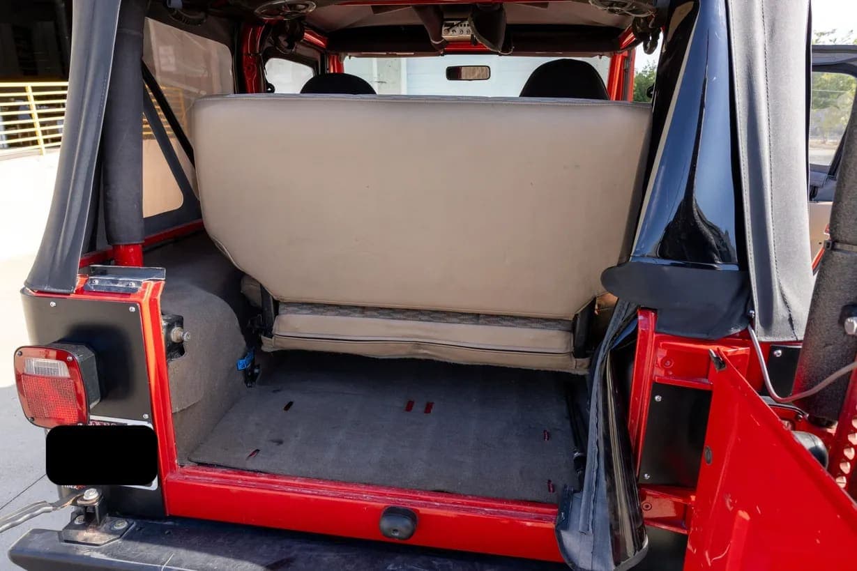 2000 Jeep Wrangler Sport 4.0, view