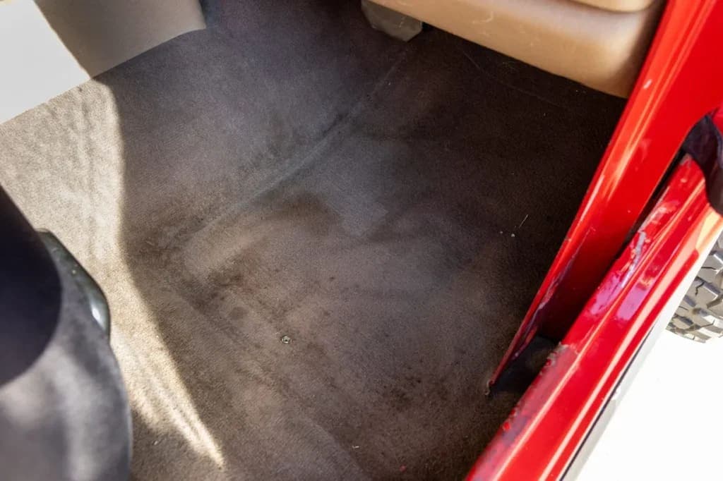 2000 Jeep Wrangler Sport 4.0, view