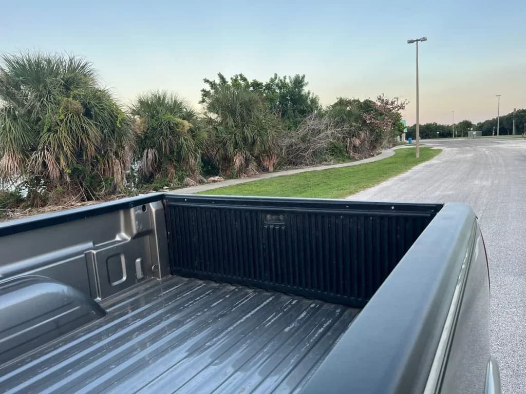 2001 GMC Sierra 2500HD SLE Extended, view