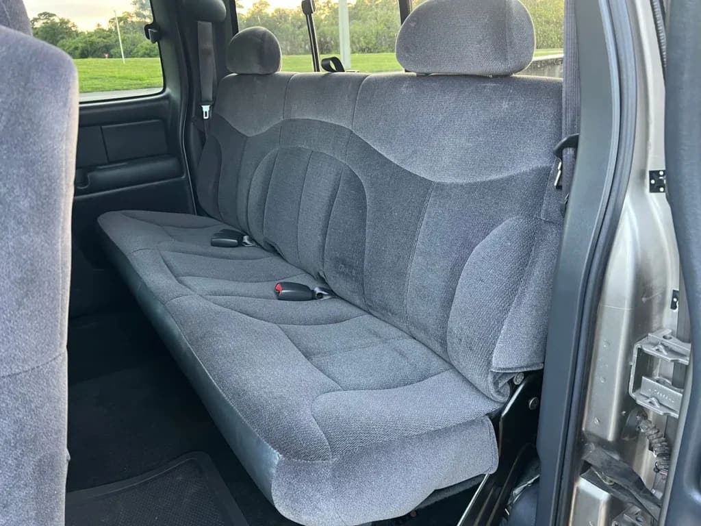 2001 GMC Sierra 2500HD SLE Extended, view