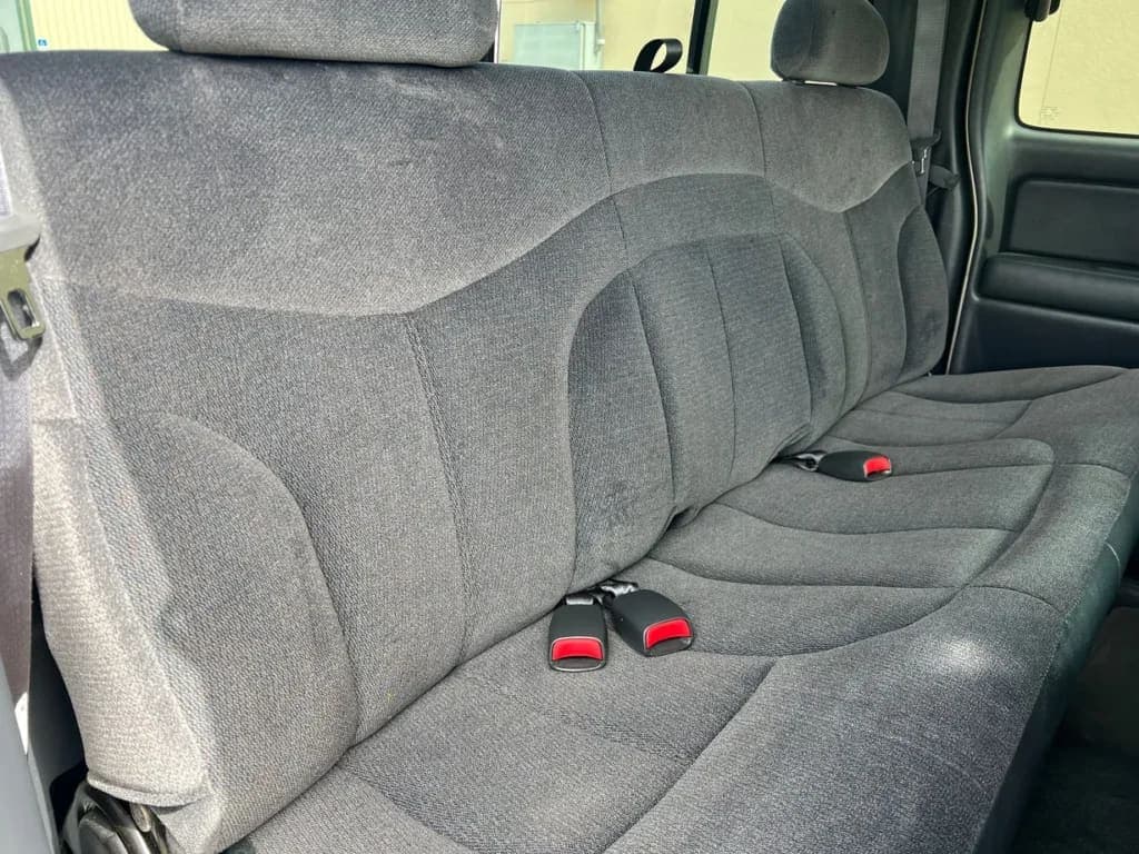 2001 GMC Sierra 2500HD SLE Extended, view