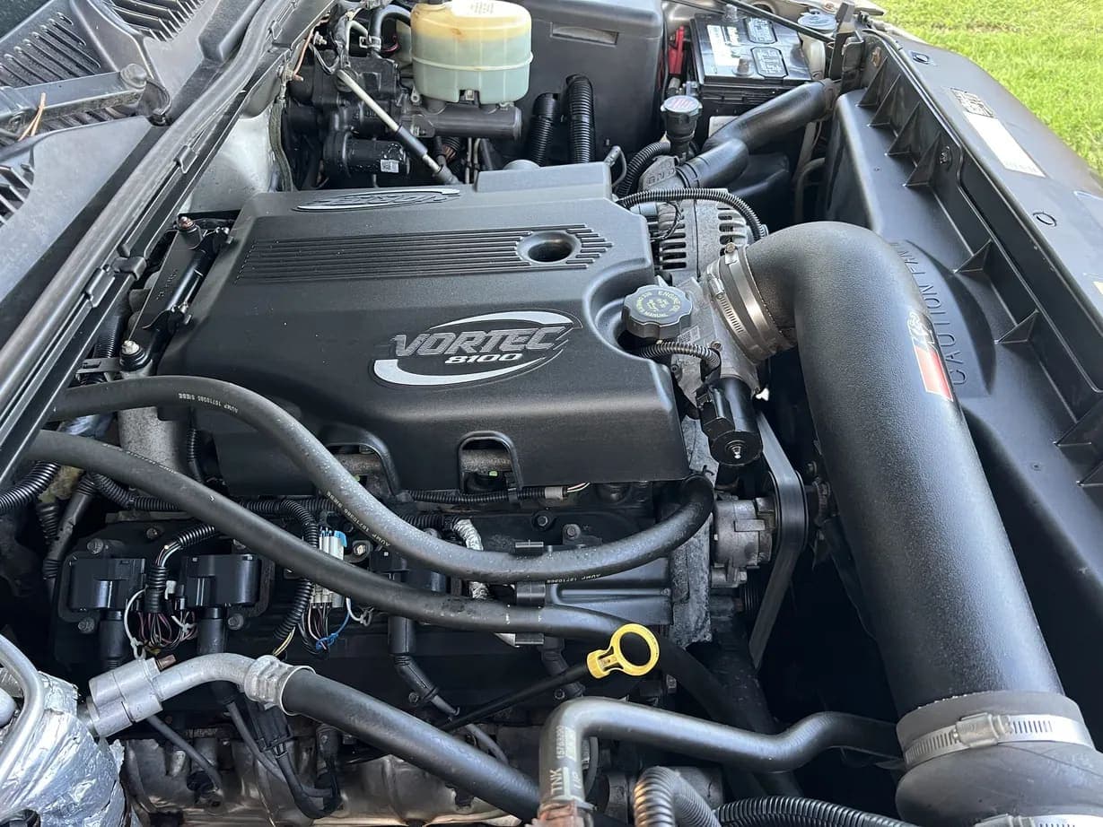 2001 GMC Sierra 2500HD SLE Extended, view