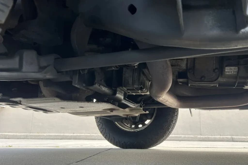 2001 GMC Sierra 2500HD SLE Extended, view