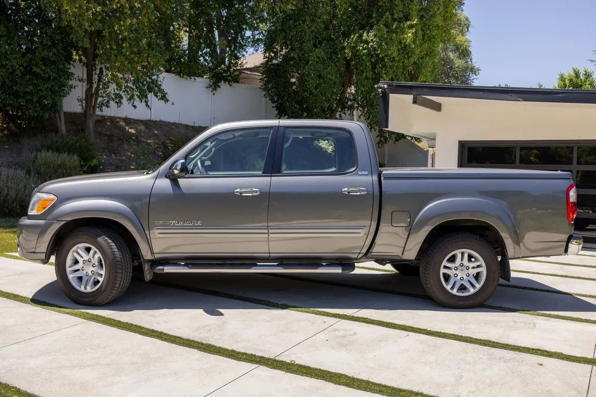 2006 Toyota Tundra SR5 Double Cab V8, view