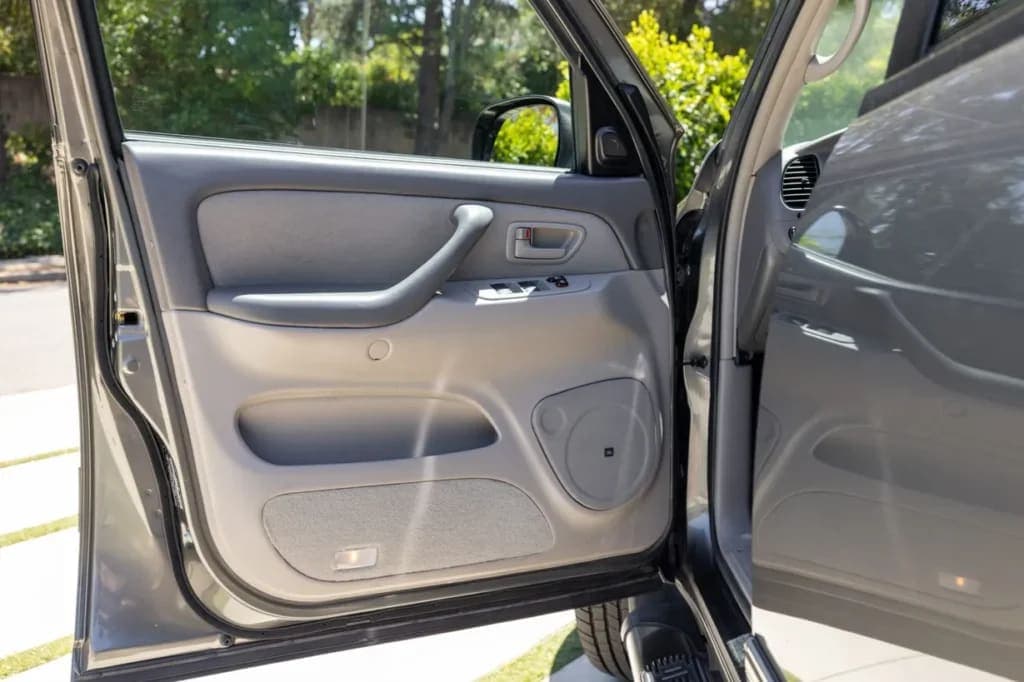 2006 Toyota Tundra SR5 Double Cab V8, view
