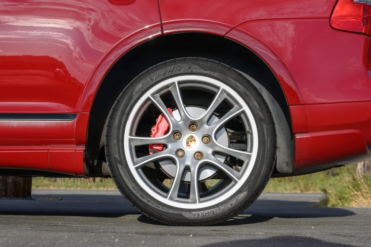 2008 Porsche Cayenne GTS, view
