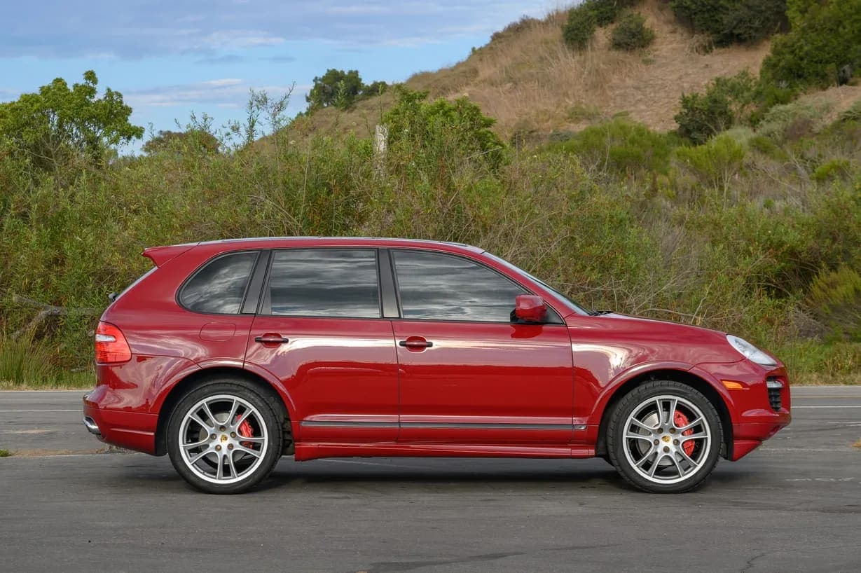 2008 Porsche Cayenne GTS, view