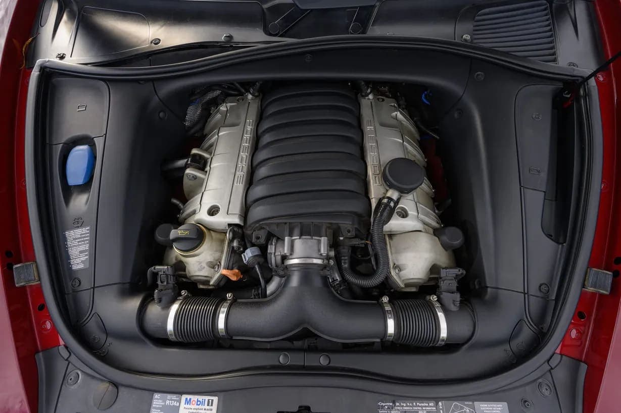 2008 Porsche Cayenne GTS, view