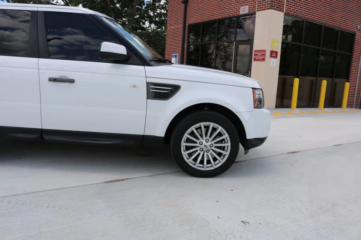 2011 Land Rover Range Rover Sport HSE, view