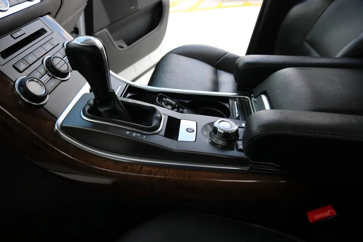 2011 Land Rover Range Rover Sport HSE, view