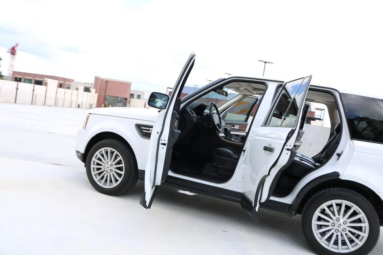 2011 Land Rover Range Rover Sport HSE, view