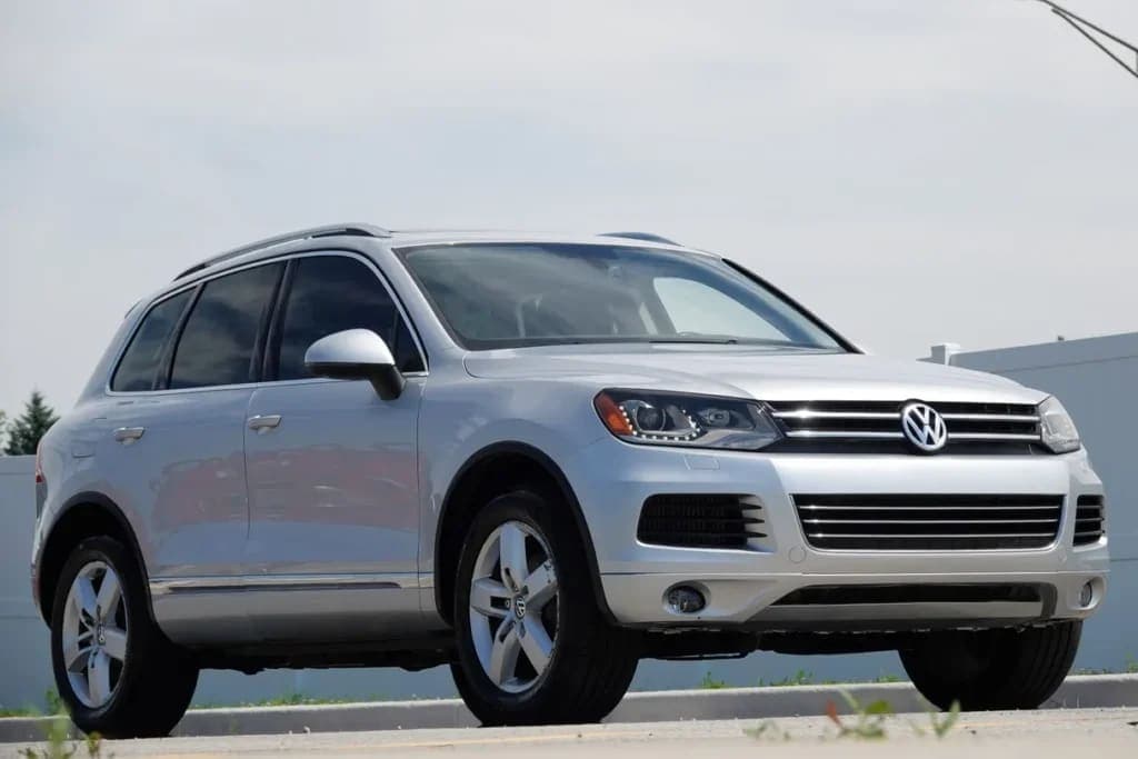 2014 Volkswagen Touareg Lux TDI, view