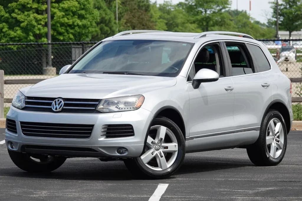 2014 Volkswagen Touareg Lux TDI, view