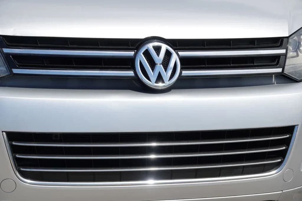 2014 Volkswagen Touareg Lux TDI, view