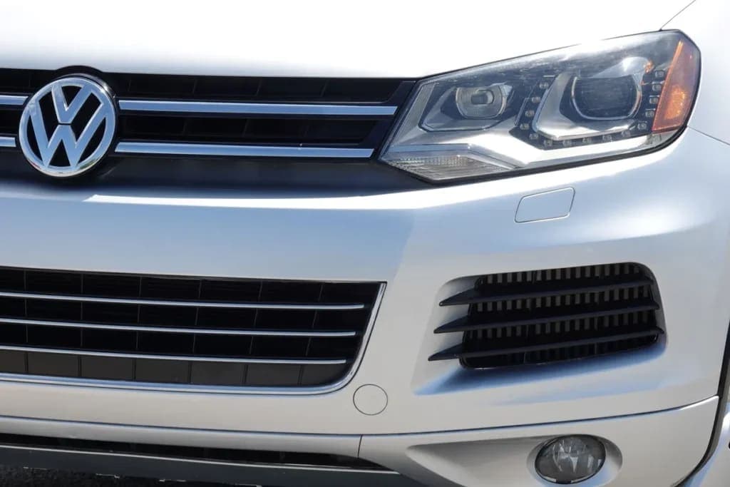 2014 Volkswagen Touareg Lux TDI, view