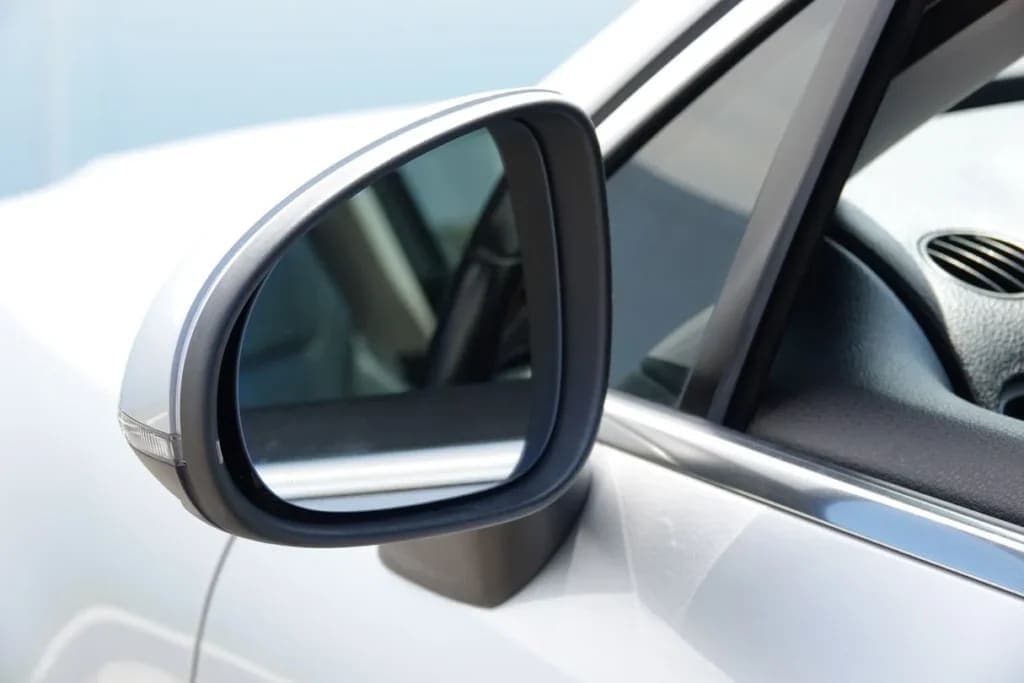 2014 Volkswagen Touareg Lux TDI, view