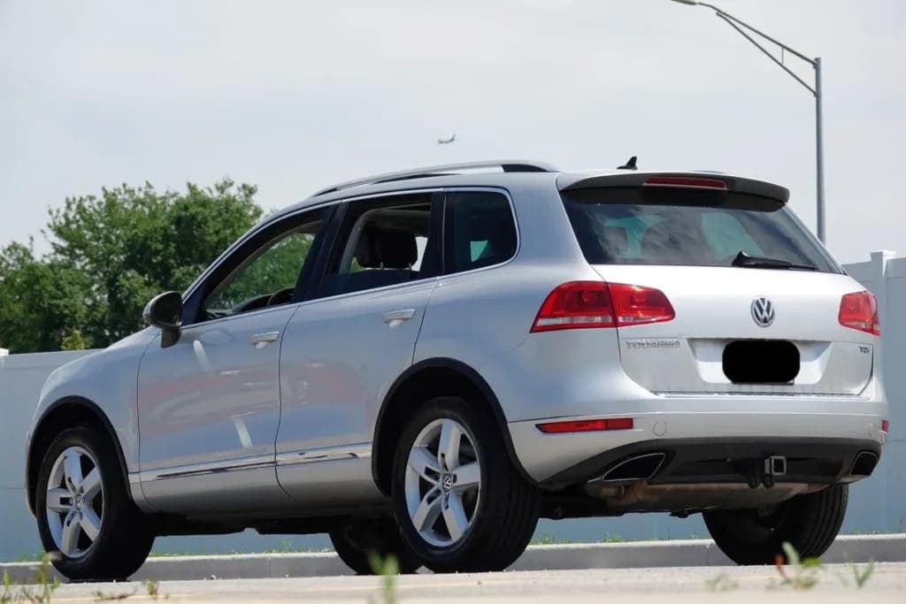 2014 Volkswagen Touareg Lux TDI, view