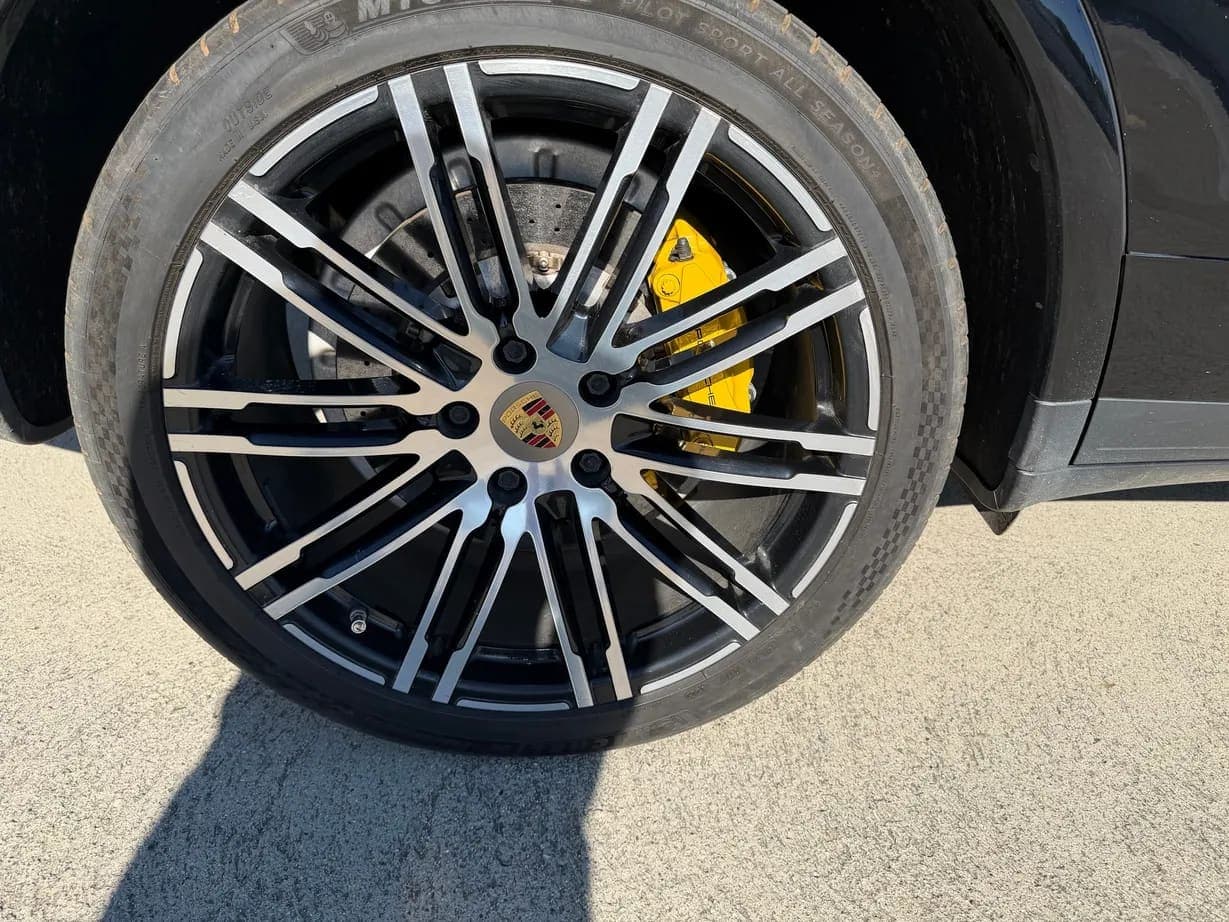 2016 Porsche Cayenne Turbo S, view