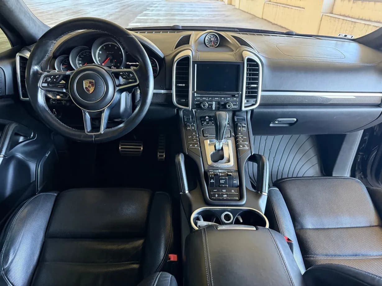 2016 Porsche Cayenne Turbo S, view