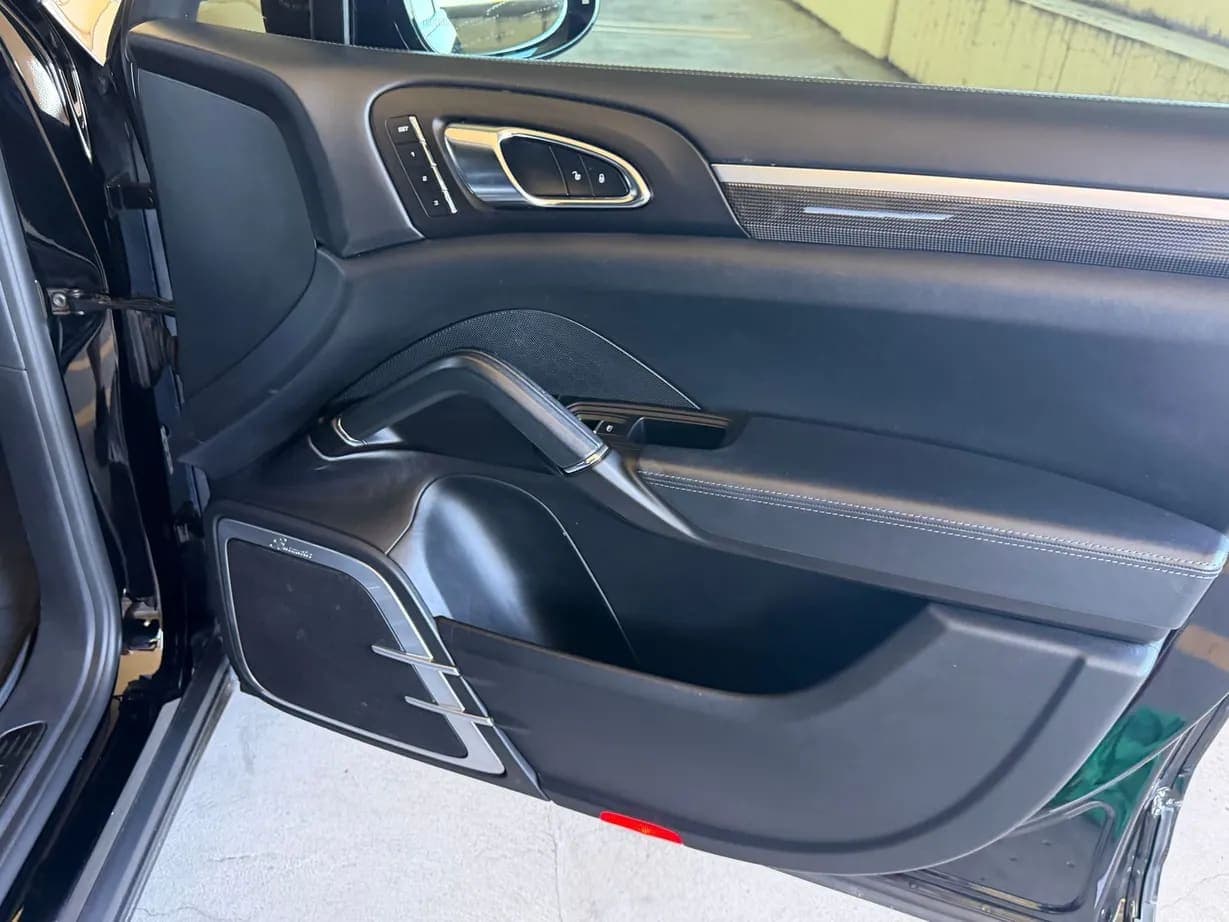 2016 Porsche Cayenne Turbo S, view