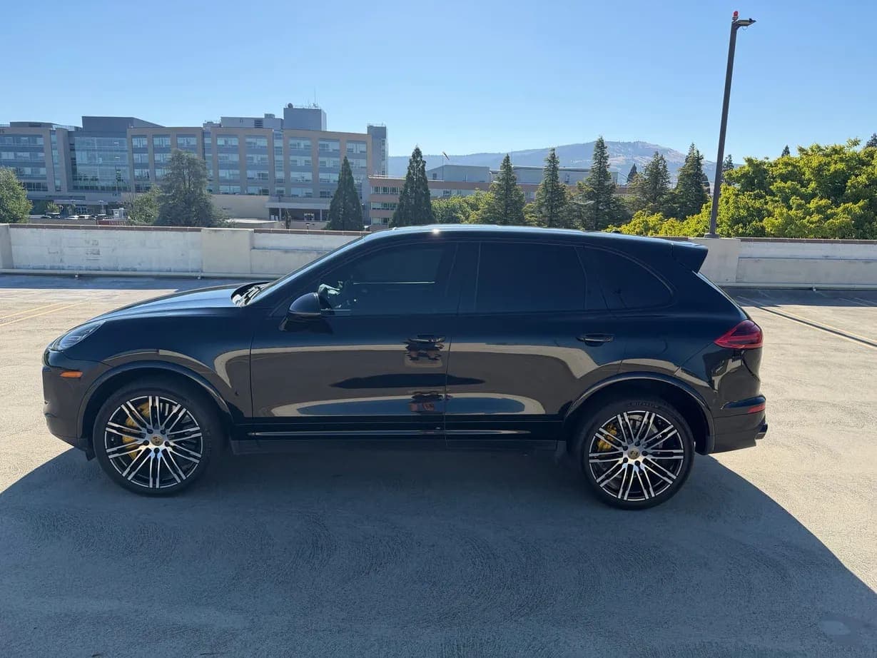2016 Porsche Cayenne Turbo S, view