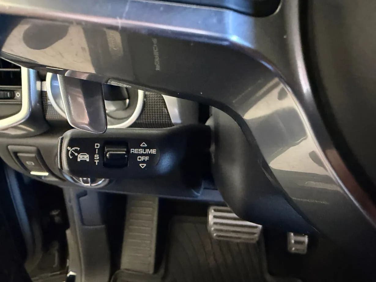 2016 Porsche Cayenne Turbo S, view