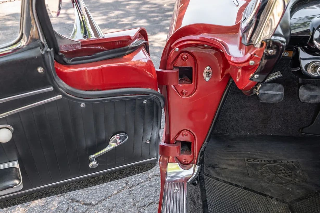 1962 Chevrolet Corvette 5-Speed, view