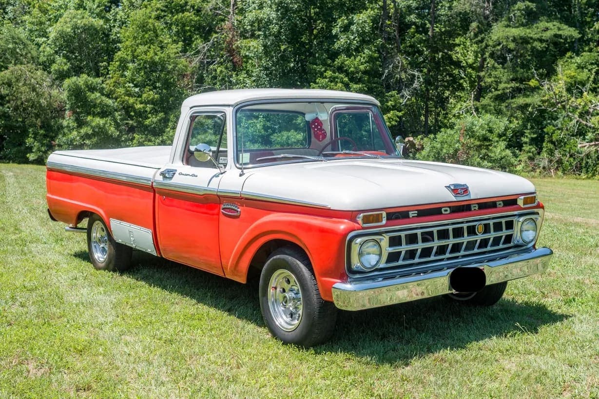 1965 Ford F-100 Custom Styleside Pickup video preview