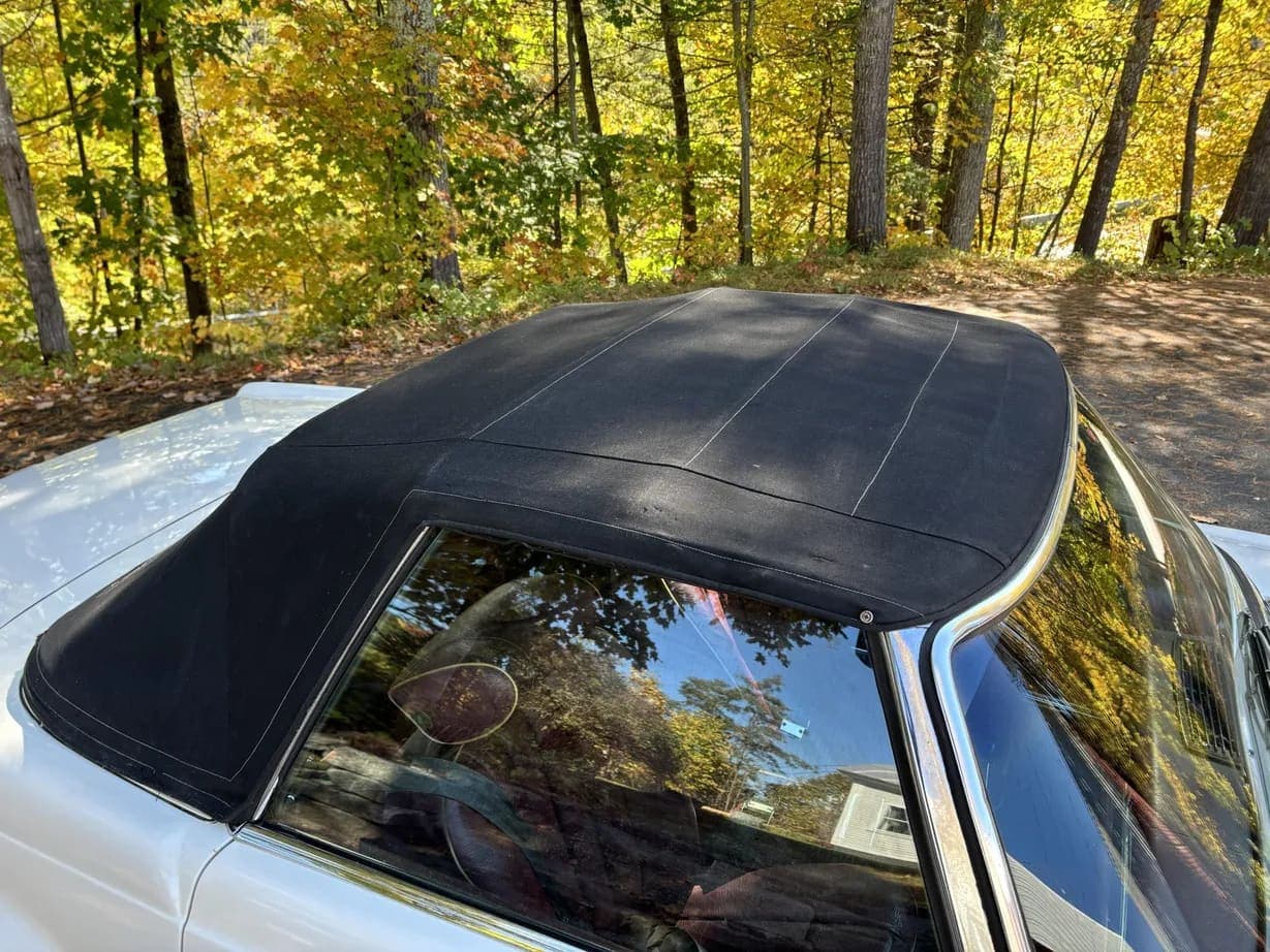 1971 Mercedes-Benz 280SL, view