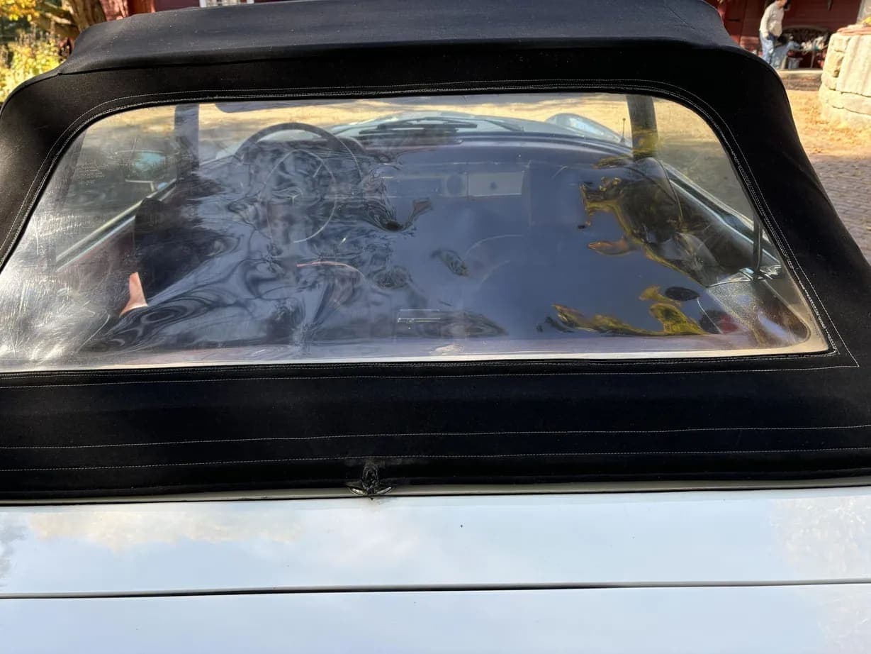 1971 Mercedes-Benz 280SL, view