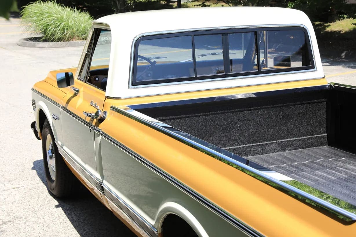 1972 Chevrolet C20 Custom Deluxe Pickup, view