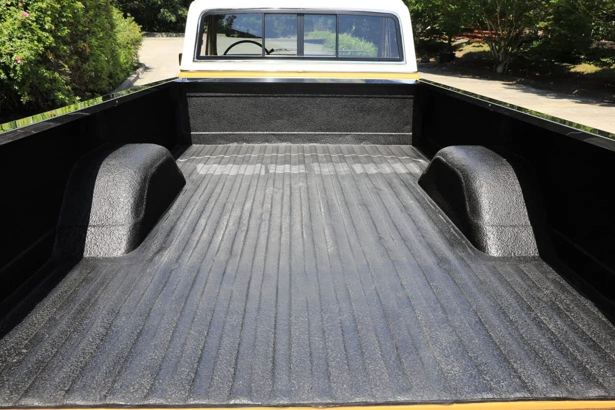 1972 Chevrolet C20 Custom Deluxe Pickup, view