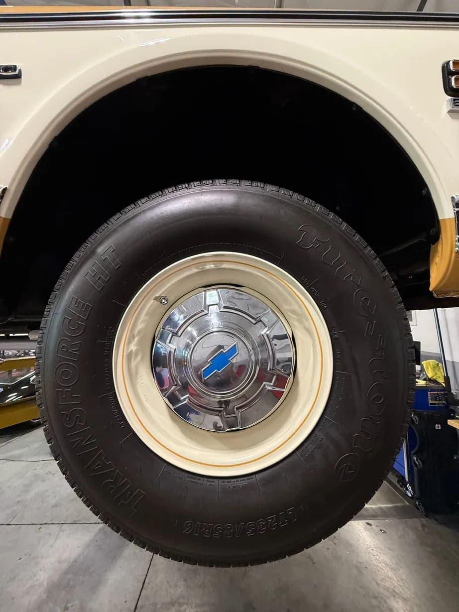 1972 Chevrolet C20 Custom Deluxe Pickup, view