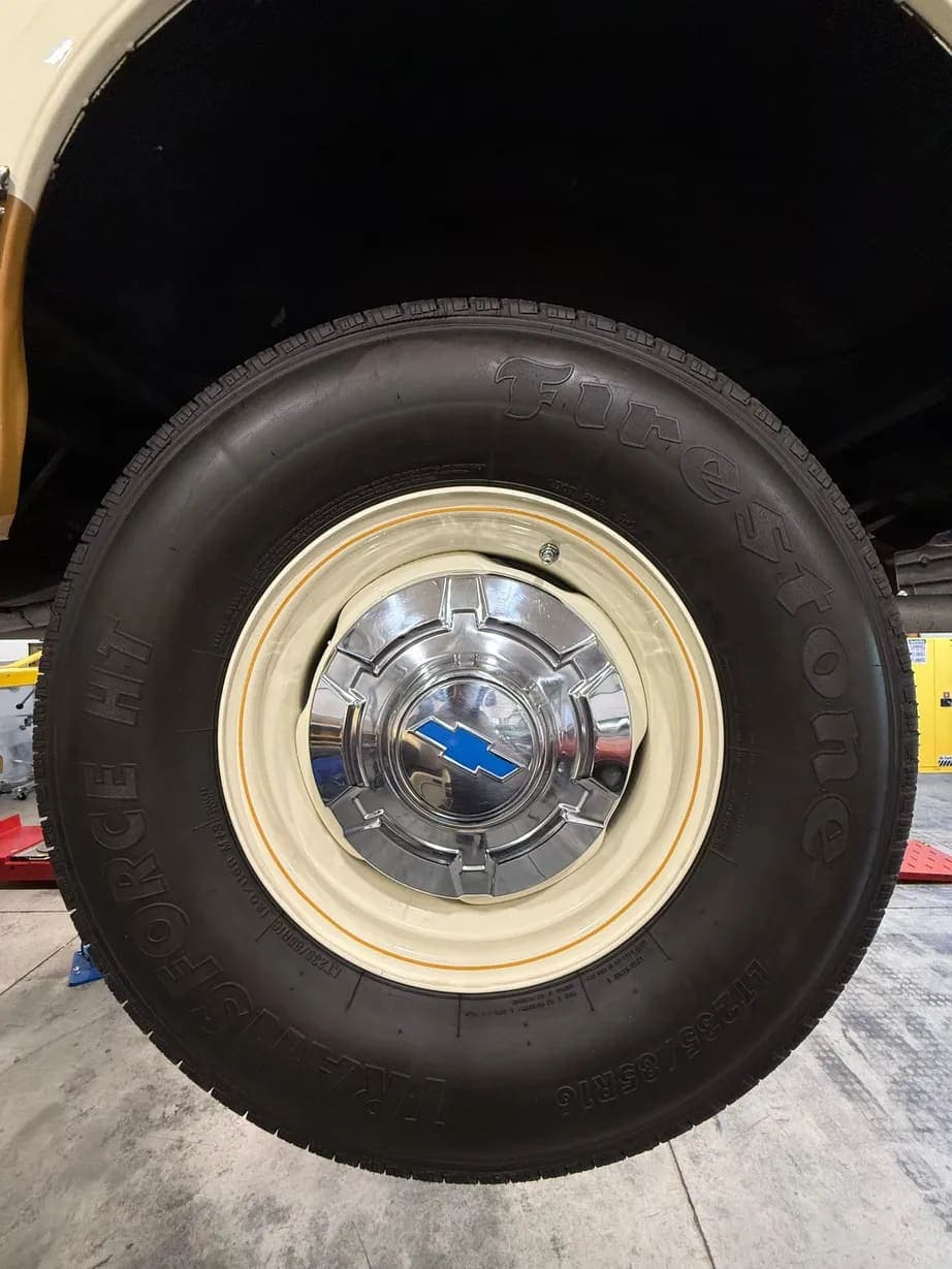 1972 Chevrolet C20 Custom Deluxe Pickup, view