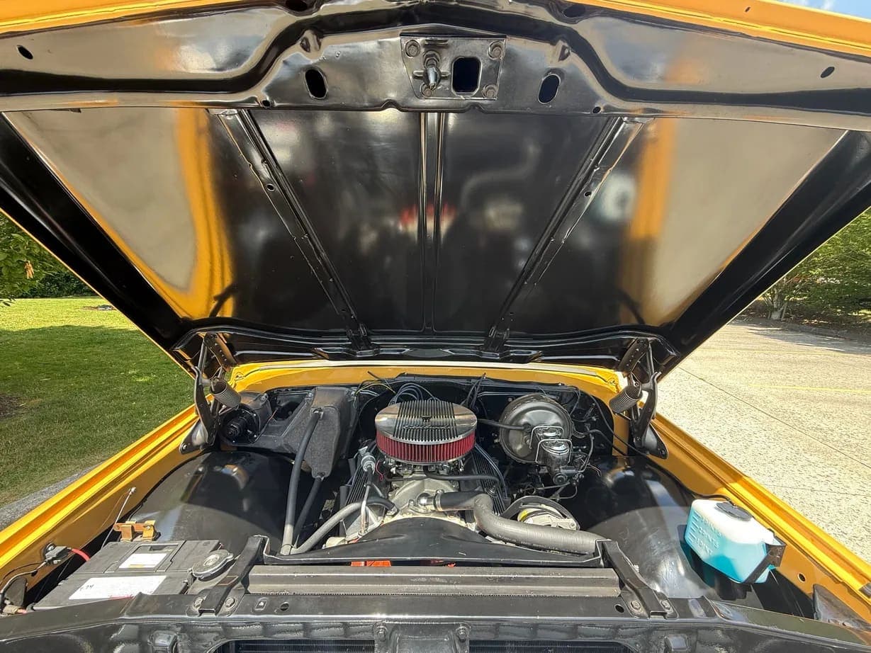 1972 Chevrolet C20 Custom Deluxe Pickup, view