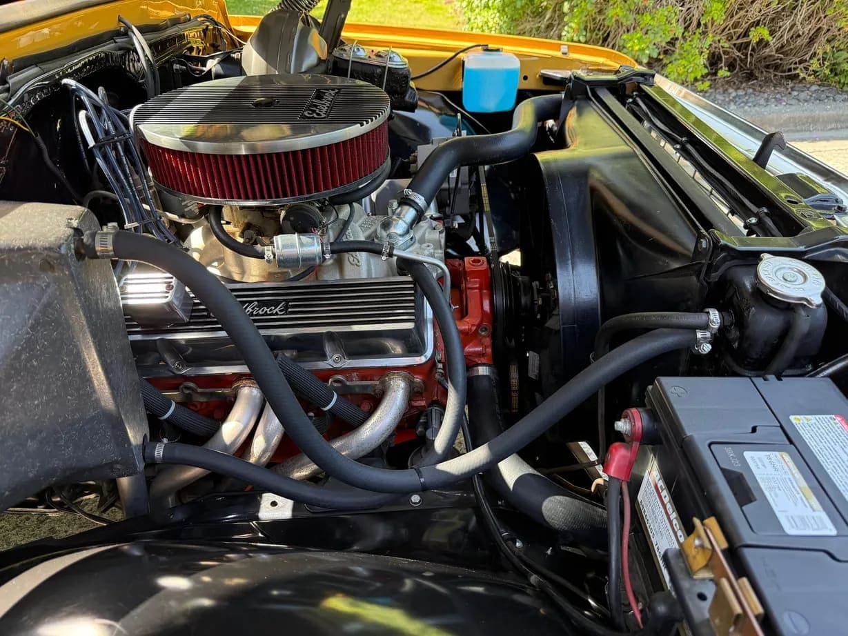 1972 Chevrolet C20 Custom Deluxe Pickup, view